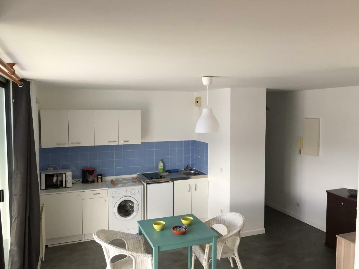 Studios De Standing - Emeraude - Lille Euralille Exteriör bild
